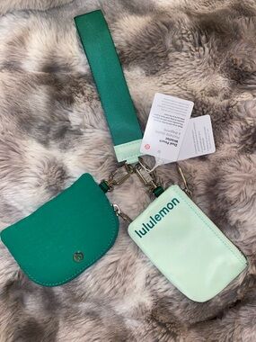 lululemon dual pouch wristlet green